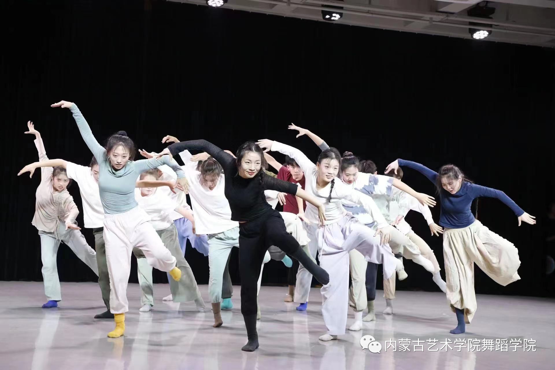 微信图片_20231122180422.jpg 微信图片_20231122180422.jpg